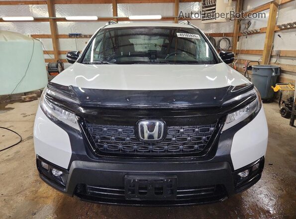 5FNYF8H01MB022746 2021 HONDA PASSPORT White Front view