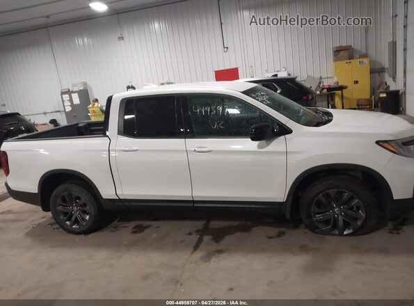 5FPYK3F17MB005094 2021 HONDA RIDGELINE White Rear interior view