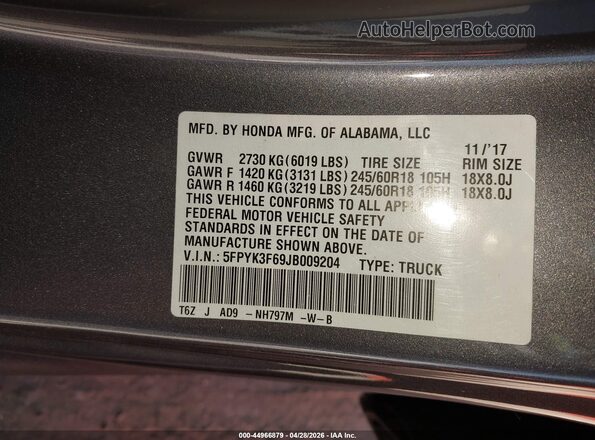 5FPYK3F69JB009204 2018 HONDA RIDGELINE Gray Engine compartment view