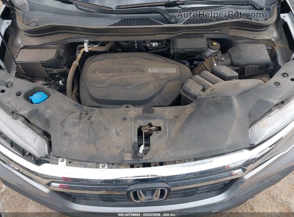 5FPYK3F6XKB033870 2019 HONDA RIDGELINE Silver Rear view