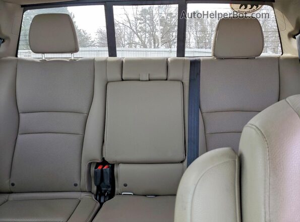 5FPYK3F77MB008629 2021 HONDA RIDGELINE White Rear seats view
