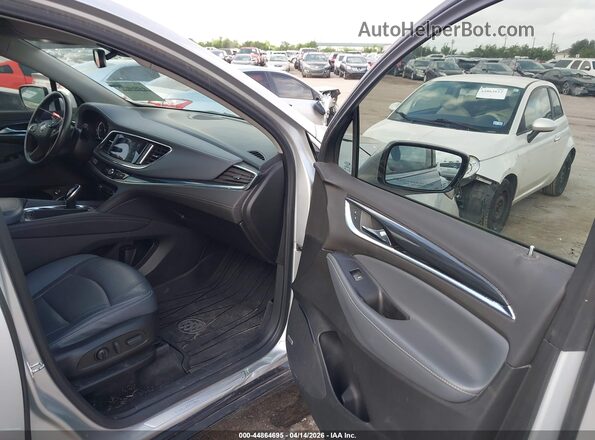 5GAERBKW1MJ270641 2021 BUICK ENCLAVE Silver Вид салону спереду