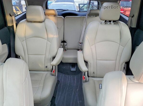 5GAEVBKW2MJ105239 2021 BUICK ENCLAVE Gray Rear seats view
