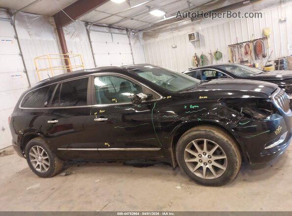 5GAKRAKD2HJ277907 2017 BUICK ENCLAVE Black Вид задньої частини салону