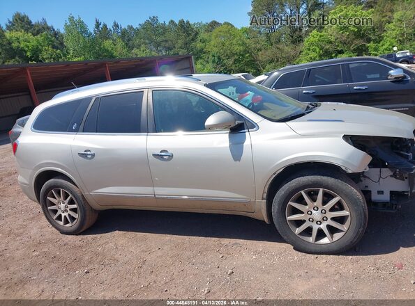 5GAKRBKD4GJ276620 2016 BUICK ENCLAVE Silver Rear interior view