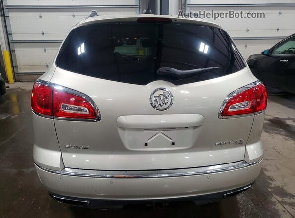 5GAKVCKD2GJ194709 2016 BUICK ENCLAVE Tan Vista trasera