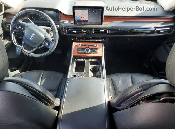 5LM5J7WC2MGL09455 2021 LINCOLN AVIATOR Silver Vista del salpicadero