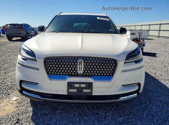 5LM5J7WC8RGL02663 2024 LINCOLN AVIATOR Белый Вид спереди