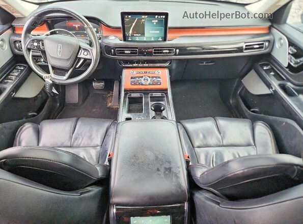 5LM5J7XC2MGL00639 2021 LINCOLN AVIATOR Gray Vista del salpicadero