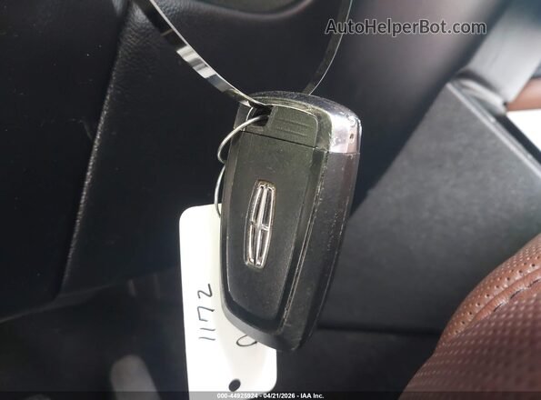 5LM5J7XC4NGL16259 2022 LINCOLN AVIATOR Черный Вид панели приборов
