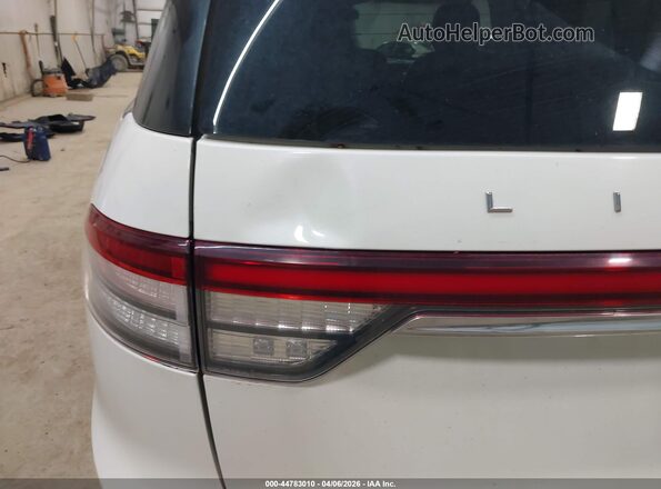 5LM5J7XC5LGL17918 2020 LINCOLN AVIATOR White 