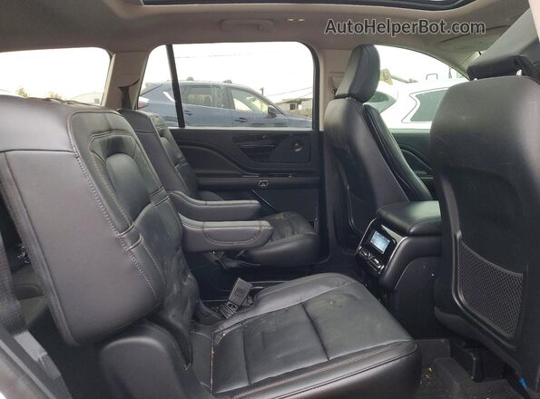 5LM5J7XC6RGL07035 2024 LINCOLN AVIATOR White Widok wnętrza z tyłu