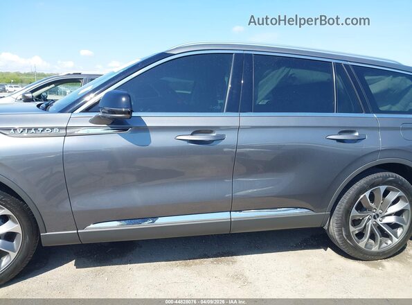 5LM5J7XC7SGL03419 2025 LINCOLN AVIATOR Gray 