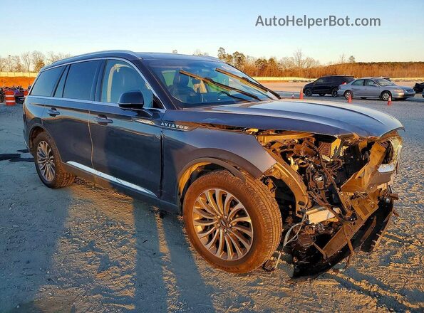 5LM5J7XCXMGL07063 2021 LINCOLN AVIATOR Silver Front right