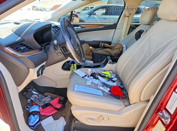 5LMCJ2D93HUL44966 2017 LINCOLN MKC Burgundy Vista interior delantera