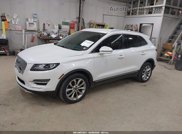 5LMCJ2D99KUL44302 2019 LINCOLN MKC White Vista tres cuartos delantera izquierda