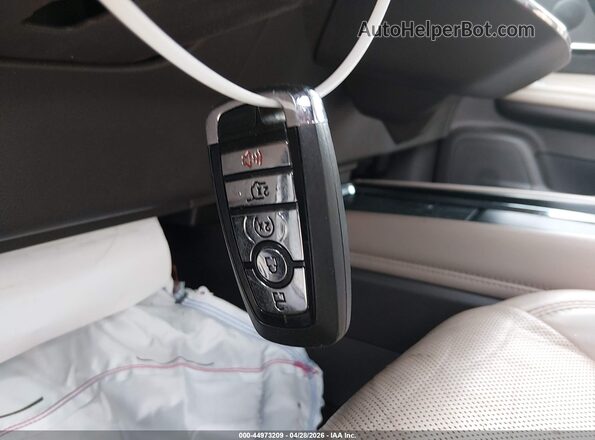 5LMCJ2DAXPUL23153 2023 LINCOLN CORSAIR White Вид панелі приладів