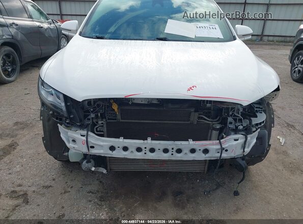 5LMCJ3D92KUL03399 2019 LINCOLN MKC White Widok z przodu