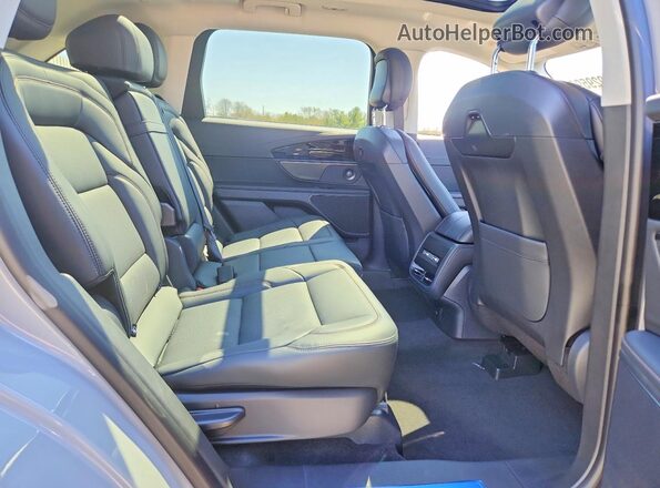 5LMPJ8J49TJ004552 2026 LINCOLN NAUTILUS Gray Սալոնի հետևի տեսք