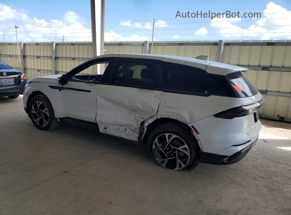 5LMPJ8JAXRJ794829 2024 LINCOLN NAUTILUS White 