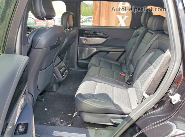 5LMPJ8K44RJ835884 2024 LINCOLN NAUTILUS Black Vista interior trasera