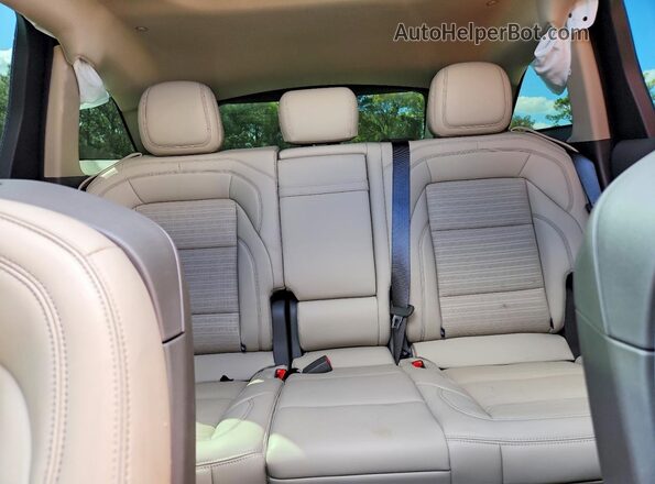 5LMPJ8K45SJ911795 2025 LINCOLN NAUTILUS White Vista de los asientos traseros