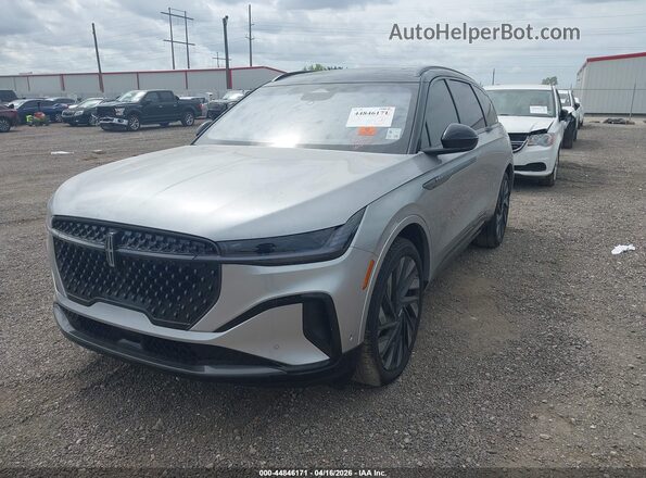 5LMPJ8KA0RJ790125 2024 LINCOLN NAUTILUS Серебряный Передняя левая четверть