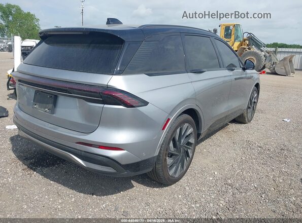 5LMPJ8KA0RJ790125 2024 LINCOLN NAUTILUS Серебряный Задняя правая четверть