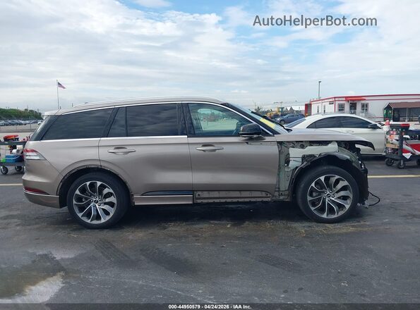 5LMYJ8XYXMNL02441 2021 LINCOLN AVIATOR Beige 360 interior view
