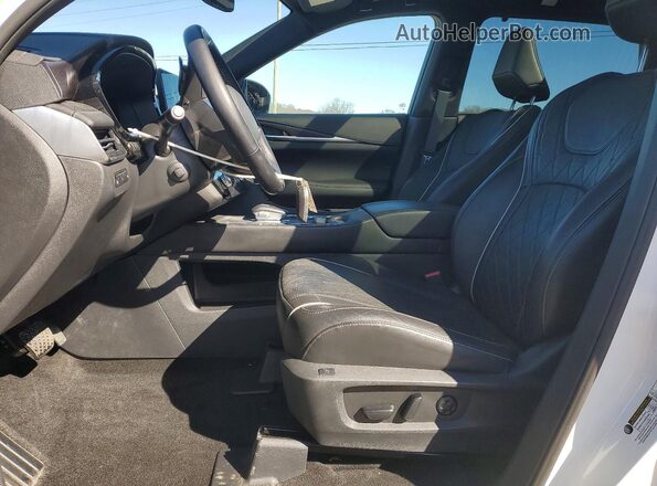 5N1AL1HU3SC357632 2025 INFINITI QX60 White Front interior view