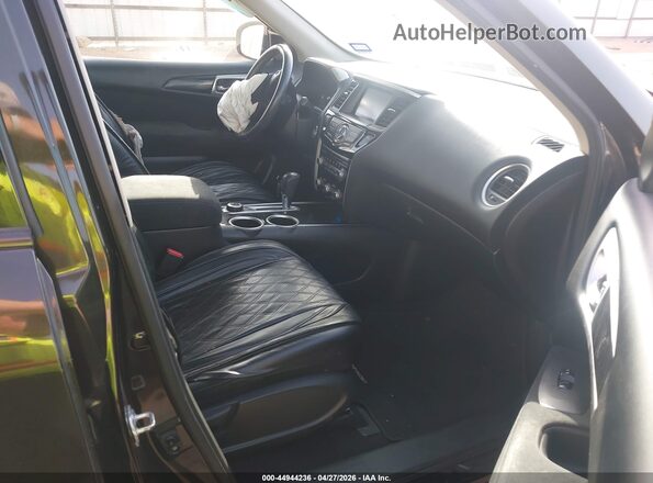 5N1AR2MM4GC633740 2016 NISSAN PATHFINDER Green Vista interior delantera