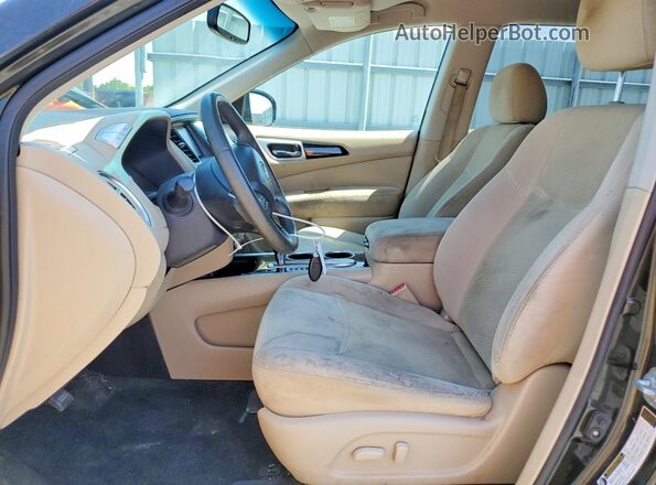 5N1AR2MN2GC629128 2016 NISSAN PATHFINDER Черный Вид салона спереди