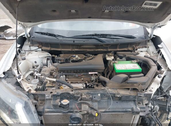5N1AT2MT0JC791945 2018 NISSAN ROGUE Белый Вид сзади