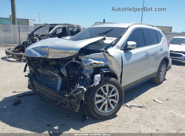 5N1AT2MT1JC801222 2018 NISSAN ROGUE Silver წინა მარცხენა ხედი სამი მეოთხედიდან