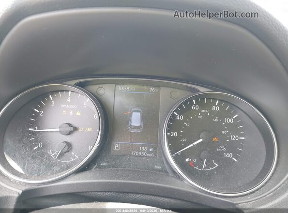 5N1AT2MT2JC705275 2018 NISSAN ROGUE Белый 