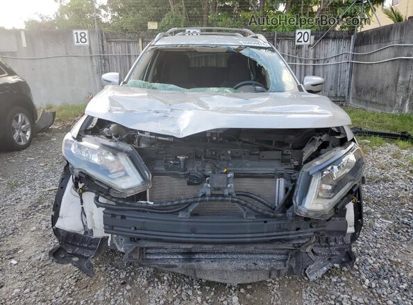 5N1AT2MT2LC726730 2020 NISSAN ROGUE Серебряный Вид спереди