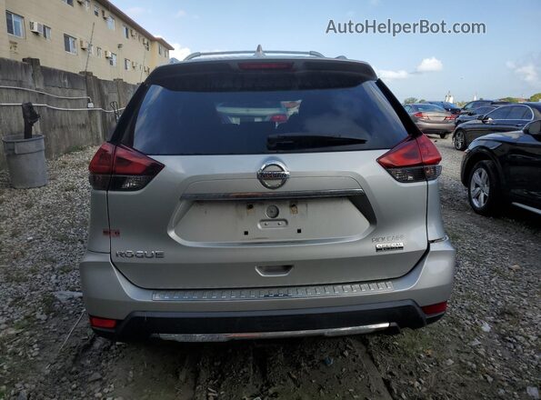 5N1AT2MT2LC726730 2020 NISSAN ROGUE Серебряный Вид сзади