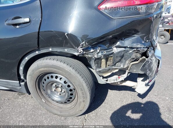5N1AT2MT3HC738358 2017 NISSAN ROGUE Black Widok z przodu
