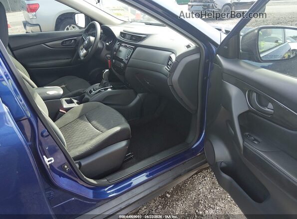 5N1AT2MT5LC800142 2020 NISSAN ROGUE Blue Front interior view