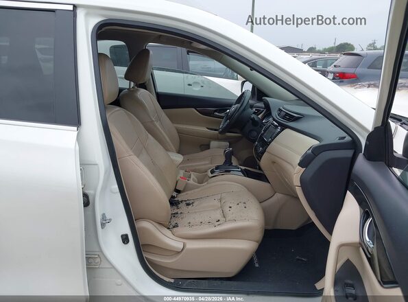 5N1AT2MT7HC749007 2017 NISSAN ROGUE White 