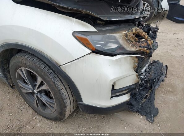 5N1AT2MT7HC749007 2017 NISSAN ROGUE White 