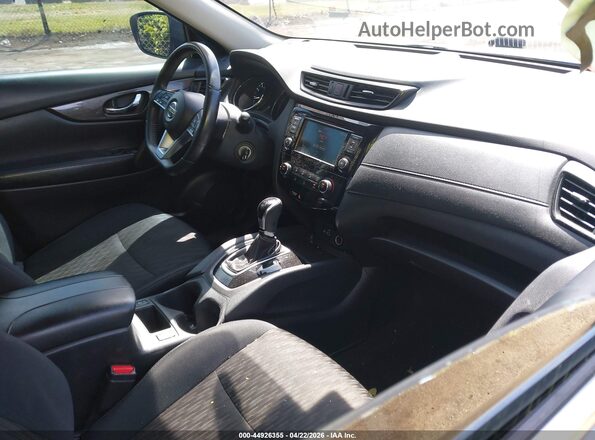 5N1AT2MT9KC769900 2019 NISSAN ROGUE Gray Front interior view