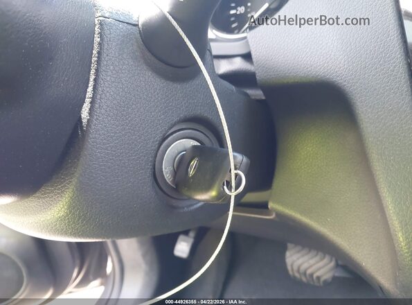 5N1AT2MT9KC769900 2019 NISSAN ROGUE Gray Dashboard view