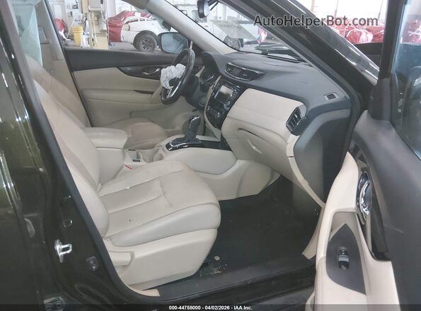 5N1AT2MV0JC816716 2018 NISSAN ROGUE Green 