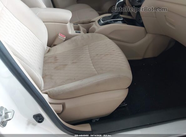 5N1AT2MV5JC843636 2018 NISSAN ROGUE Кремовый 