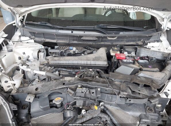 5N1AT2MV5JC843636 2018 NISSAN ROGUE Кремовый 