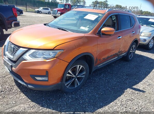 5N1AT2MV9JC800644 2018 NISSAN ROGUE Orange 