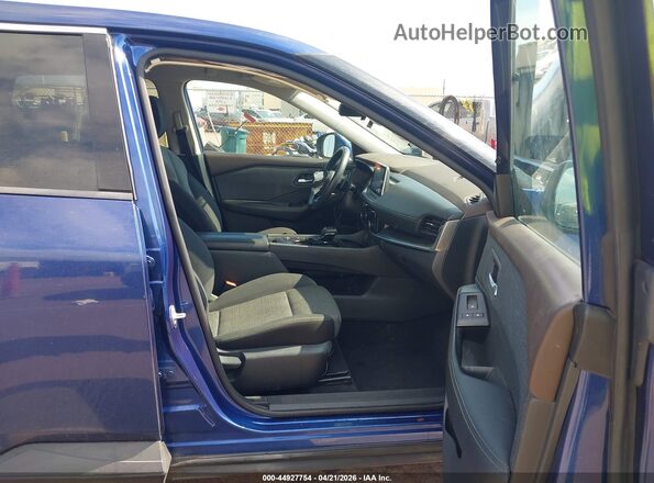 5N1AT3BA8MC822189 2021 NISSAN ROGUE Синий Вид салона спереди