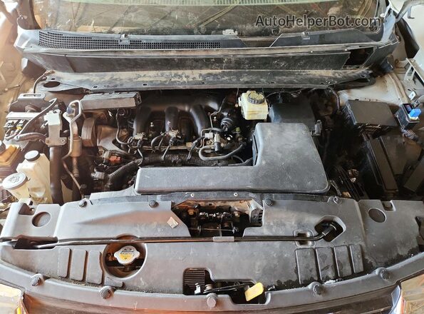 5N1DR2MM0JC625946 2018 NISSAN PATHFINDER Silver Engine compartment view