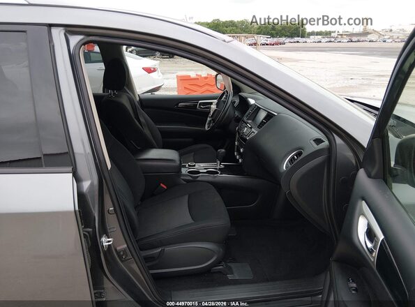 5N1DR2MM2JC636768 2018 NISSAN PATHFINDER Silver Front interior view